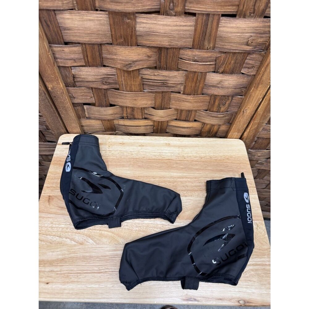 SUGOI Black Reflective Cycling Shoe Covers